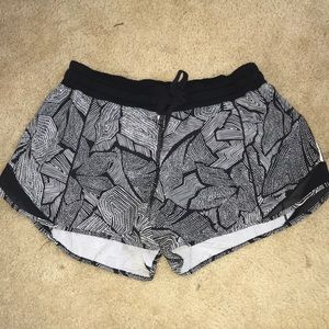 Lululemon Hotty Hot Long Short